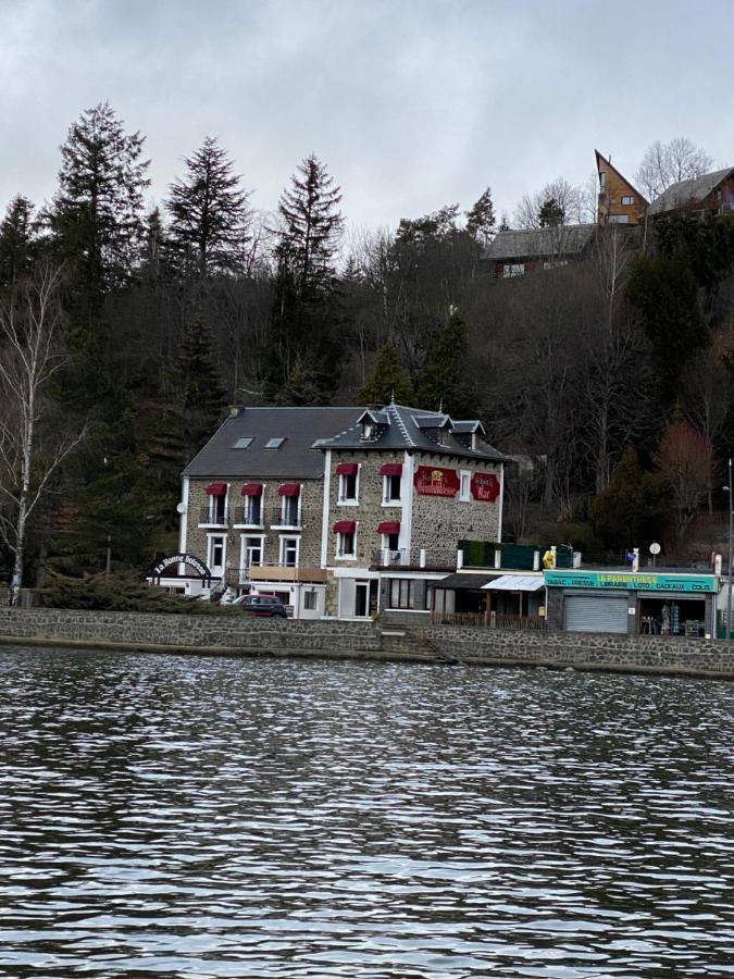 Hotel La Bonne Hotesse Chambon-sur-Lac Buitenkant foto